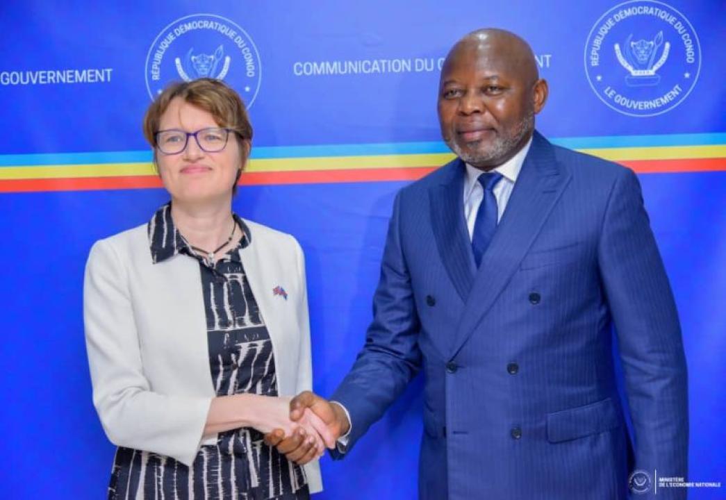 VPM de l'économie Vital Kamerhe et l'ambassadrice de la Grande -Bretagne Alyson King.