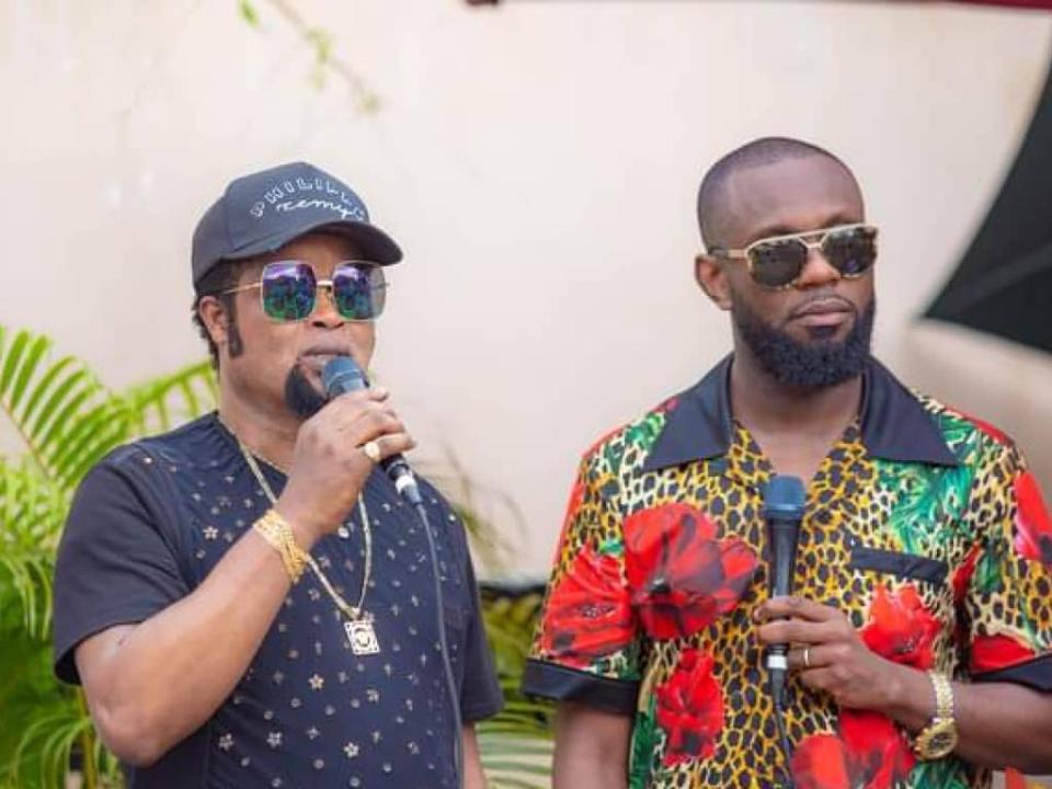 Félix Wazekwa et Fabregas lors d'une interview à Kinshasa-Limete.