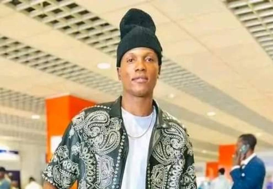 Glody Lilepo Makabi à l'aéroport international de N'djili.