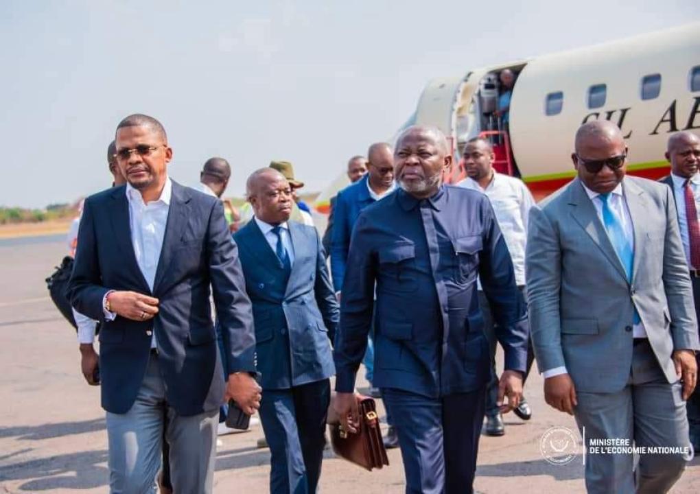 Didier Budimbu, Vital Kamerhe et quelques personnalités à l'aéroport de Luano (Lubumbashi).