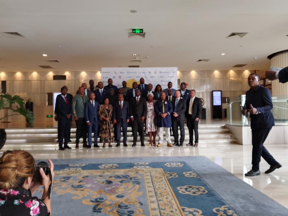 Les ministres des pays membres de la SADC et quelques personnalités au cours de la journée d'ouverture du salon de l'innovation et de la transformation rurale de la SADC à Kinshasa