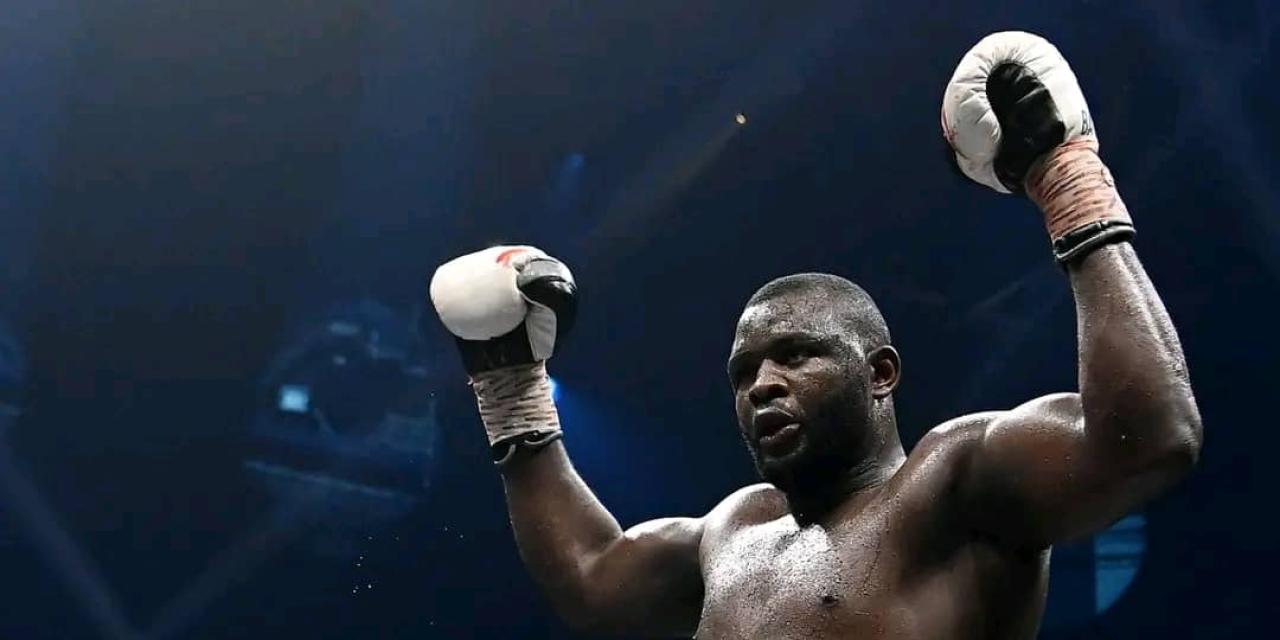Le boxeur congolais Martin Bakole