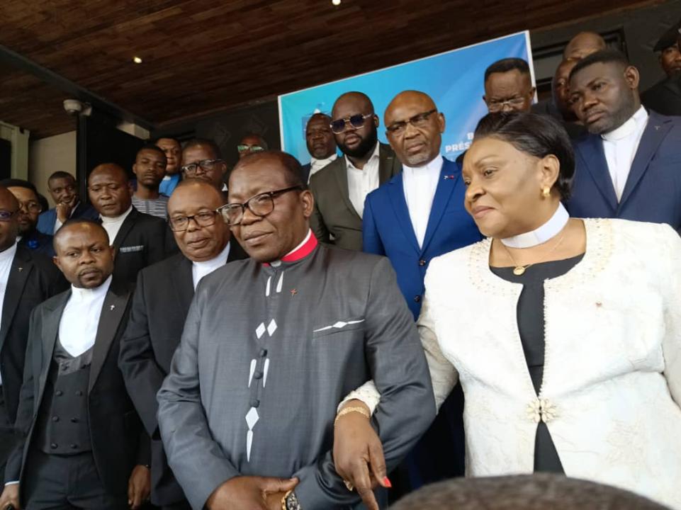 Le pasteur Abraham Ngalasi après le dépôt de sa candidature au siège de la CENI, mercredi 04 octobre 2023