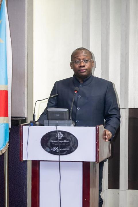 Le ministre d'État, ministre en charge de 