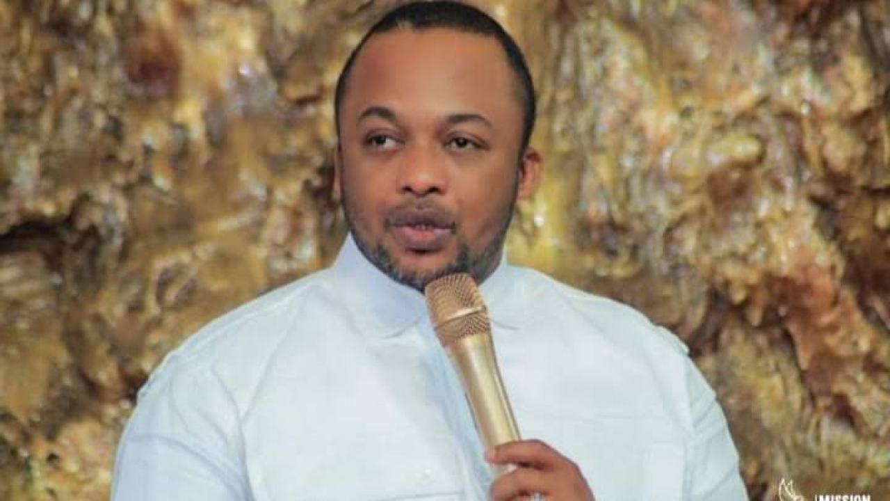 Le prophète Dodo Kamba, président de l'Église de Réveil du Congo