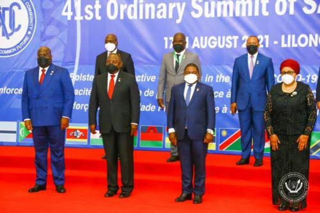 Une vue des Chefs d'État de la SADC lors d'un Sommet à Luanda