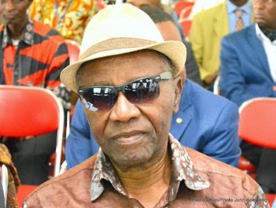 L'artiste-chanteur Jeannot Bombenga