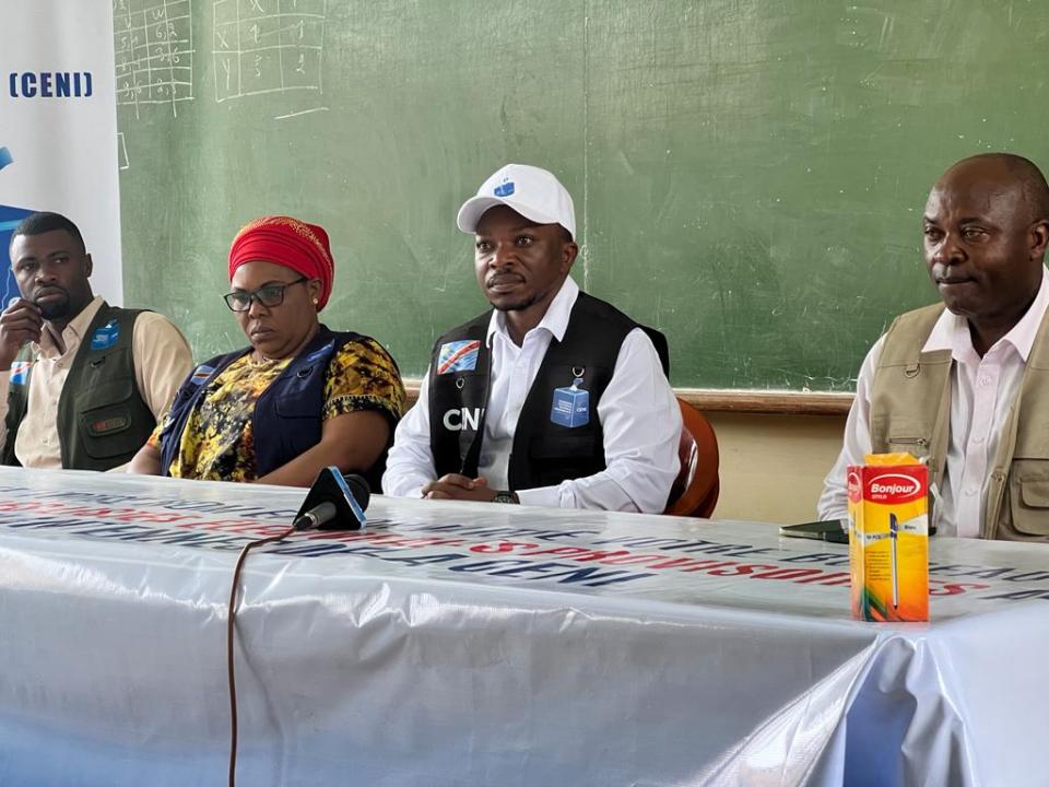 L'équipe de la CENI conduite par Paul Muhindo au Kongo central pour la formation des formateurs