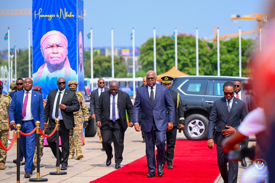 *Le chef de l'État, Félix Tshisekedi à la cérémonie solennelle des obsèques de Ne Muanda Nsemi au Palais du peuple*