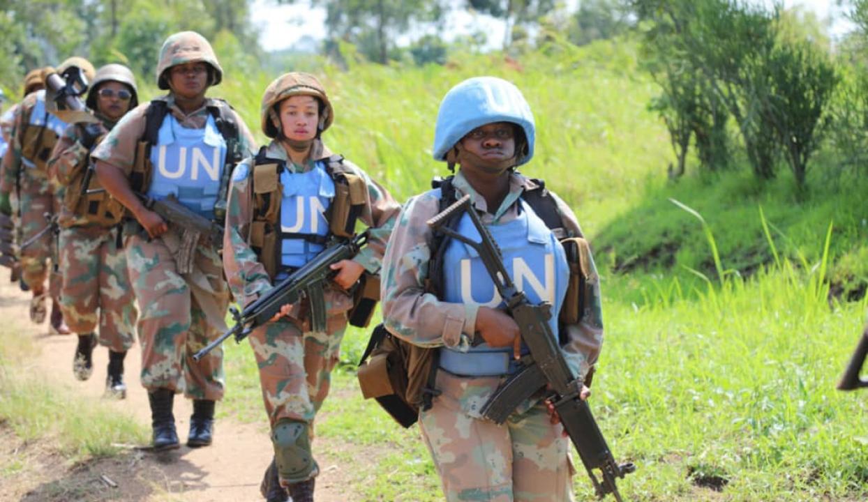 Quelques casques bleus en patrouille dans le Nord-Kivu