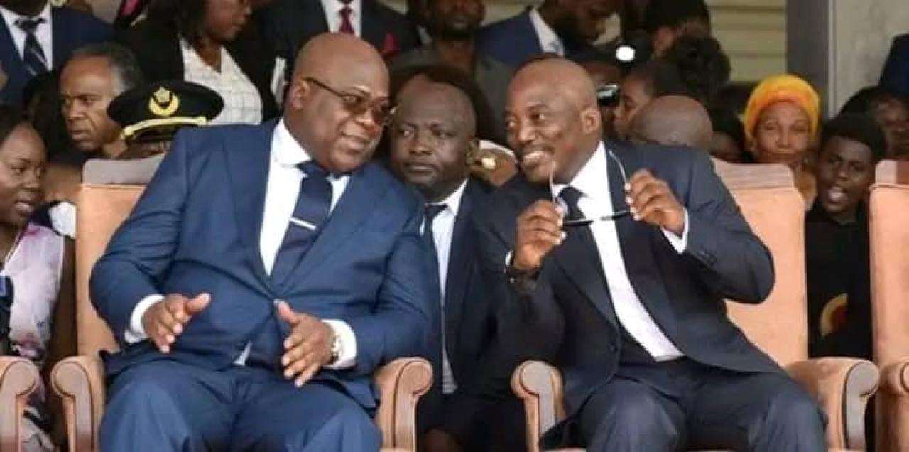 Le président Félix Tshisekedi et son prédécesseur au cours de son investiture de 2018