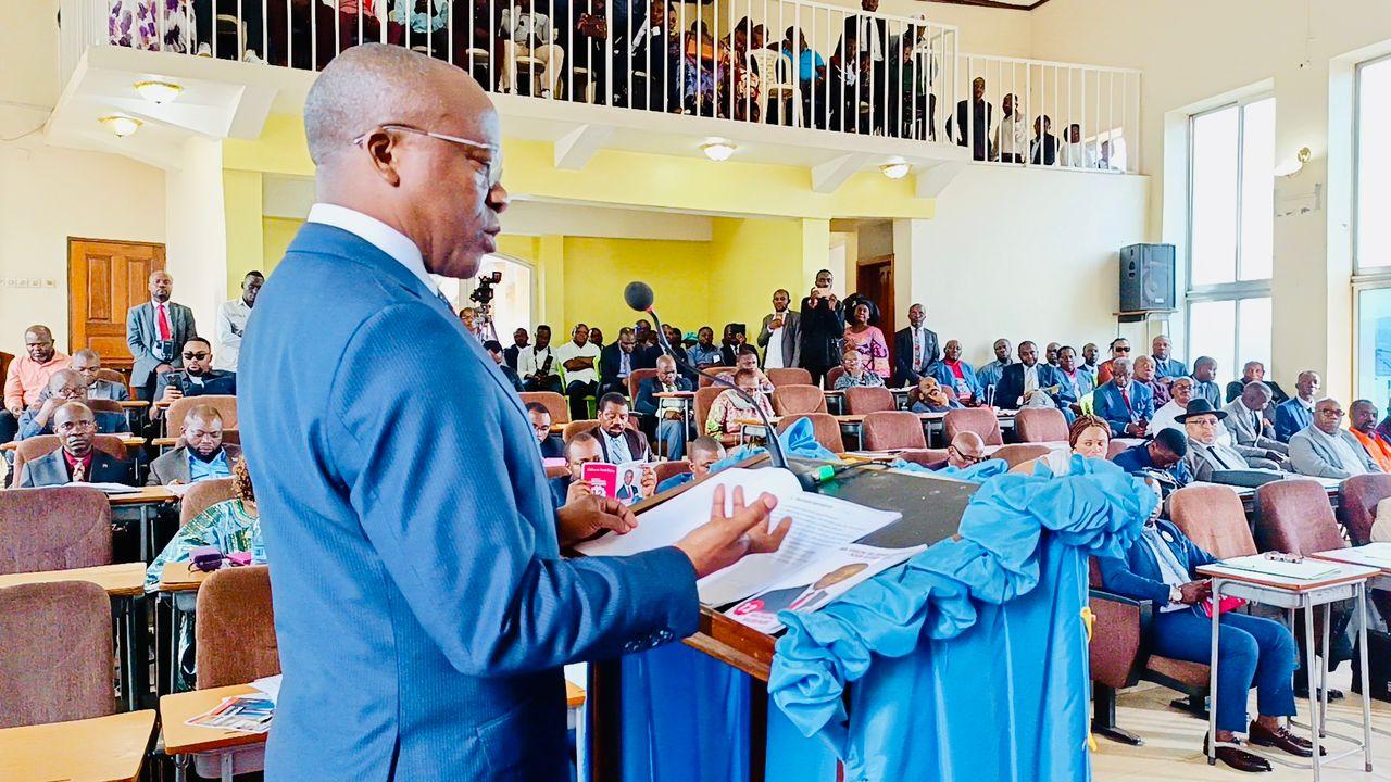 Eustache Muhanzi Mubembe, candidat sénateur de la province du Sud-Kivu.