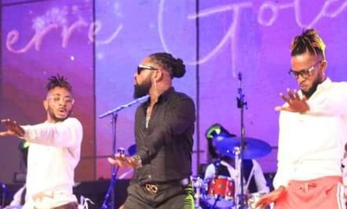 Ferré Gola et ses musiciens lors d'un concert à Abidjan. [Photo d'illustration]