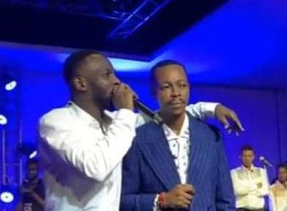 Héritier Wata et DJ Mombochi, au Salon Congo. [Photo d'illustration]