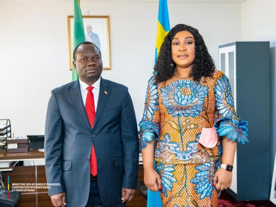 Rencontre ce vendredi 19 juillet 2024 entre Matata Twaha chargé d'affaires ougandais en RDC et Gracia Yamba Kazadi, ministre congolaise des affaires étrangères, coopération internationale et francophonie.
