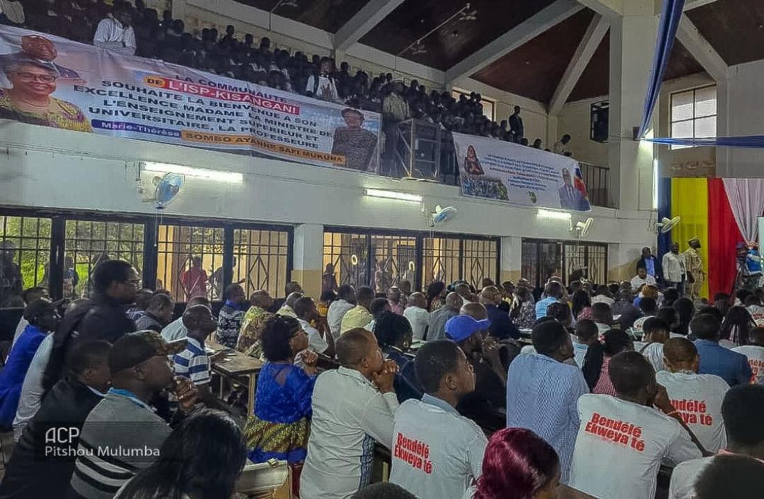 Les étudiants de Kisangani pleins à rabord dans l’amphithéâtre de l’Université de Kisangani, au chef-lieu de la province de la Tshopo.