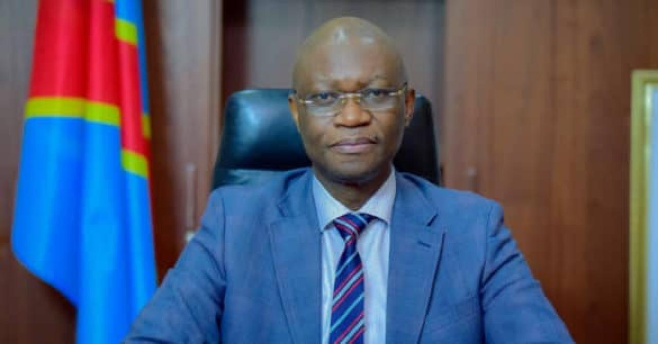 Le ministre de la santé publique, hygiène et prévoyance sociale Docteur Roger Kamba