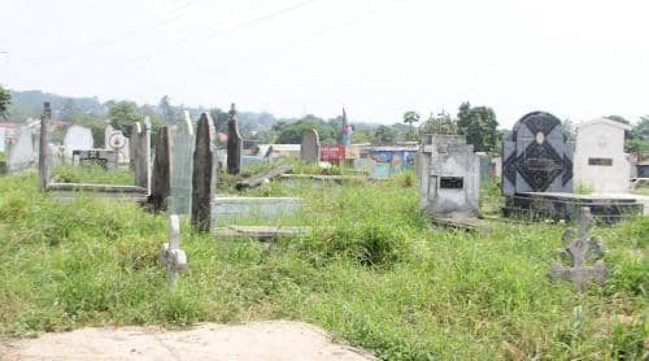 Des tombes au cimetière de Kintambo le 4 juin 2012 dans la commune de Ngaliema à Kinshasa. Photos archives
