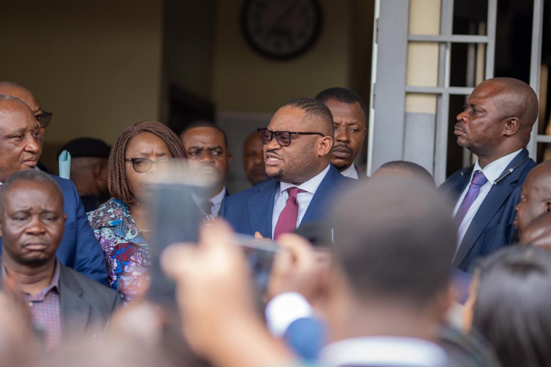 Le ministre des finances Doudou Fwamba lors de sa descente à la Direction d'Audit et Contrôle de Gestion