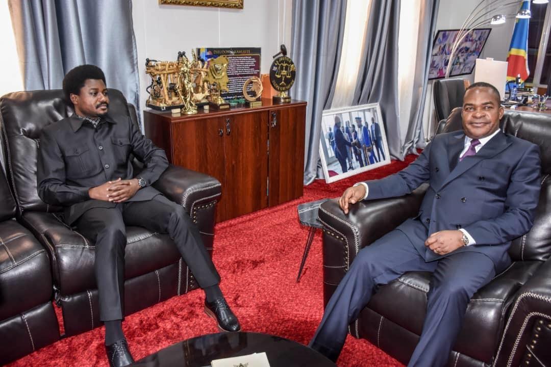 Le ministre d'État chargé de la justice Constant Mutamba et Dieudonné Kamuleta, président du Conseil supérieur de la magistrature et président de la Cour Constitutionnelle [ Photo d'illustration]