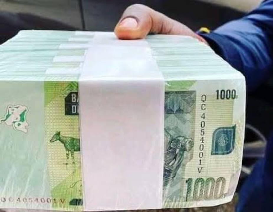 Quelques billets de 10.000 francs congolais en provenance de la Banque Centrale du Congo. [Photo d'illustration]