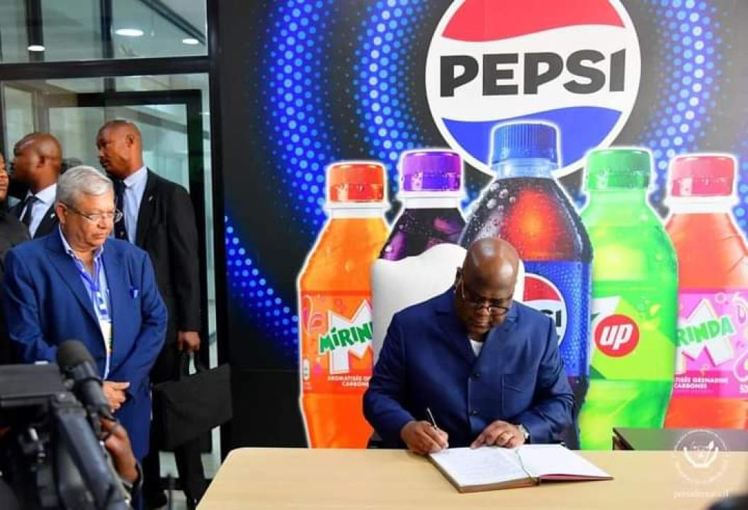 Félix Tshisekedi pendant la cérémonie d'inauguration de l'usine de Pepsi RDC.