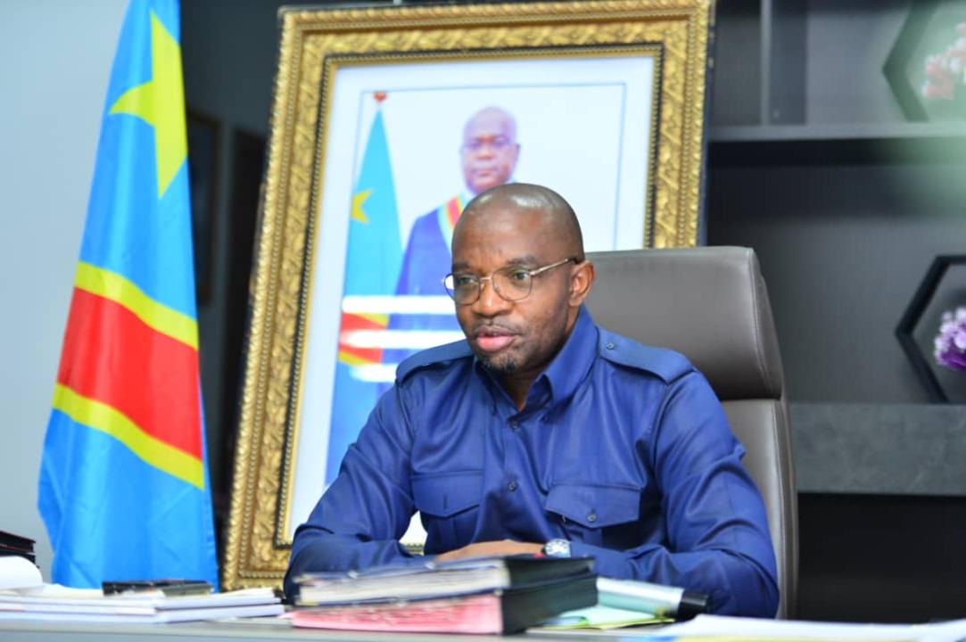 Le ministre de la Formation Professionnelle, Marc Ekila
