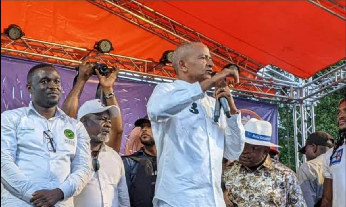Moïse Katumbi et Seth Kikuni lors de la campagne électorale pour la présidentielle de décembre 2023