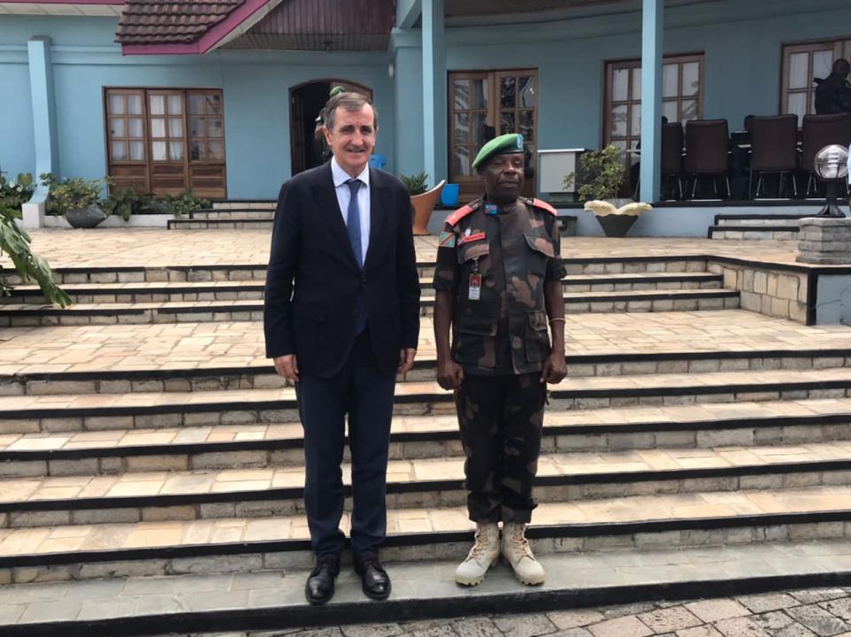 Le Gouverneur Militaire du Nord-Kivu, le Général major Peter Chirimwami, et Nicolas Berlanga, ambassadeur de l'Union Européenne en RDC[photo d'illustration]