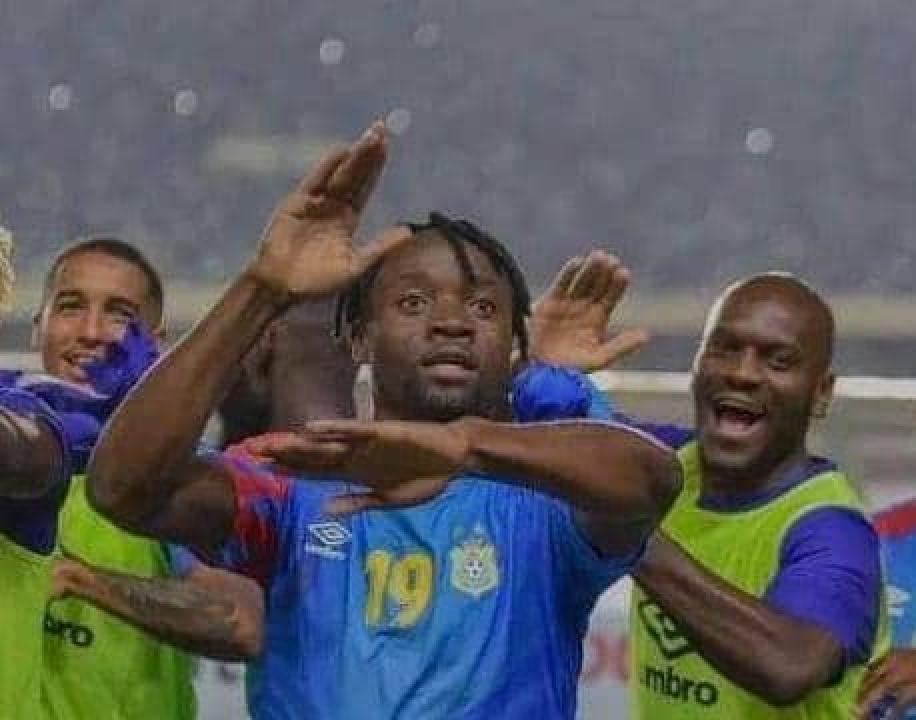 Fiston Mayele en pleine célébration sous les couleurs de la RDC. [Photo d'illustration]
