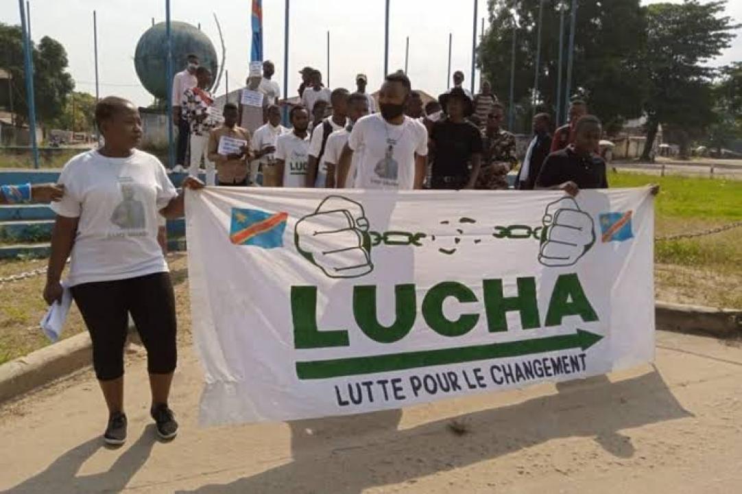 LUCHA en manifestation