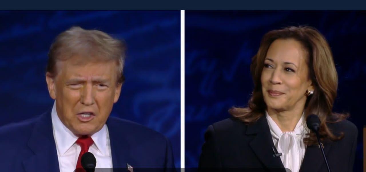 Donald Trump en colère face au sourire moqueur de Kamala Harris