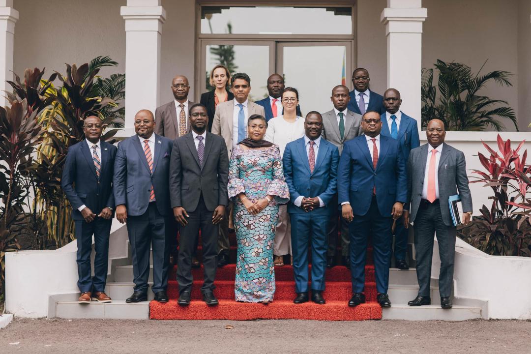 La Première ministre Judith Tuluka Suminwa, assistée de deux membres de son gouvernement et la délégation du FMI, mercredi 11 sept 2024