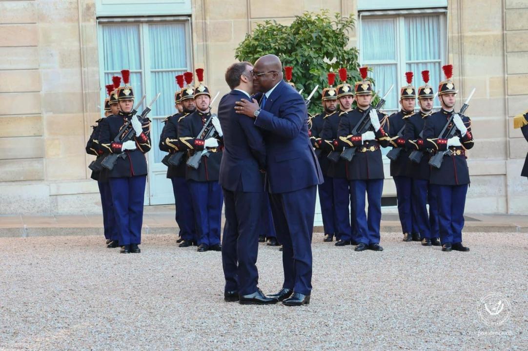 Le président français, Emmanuel Macron et le président congolais, Félix Tshisekedi à Paris en France