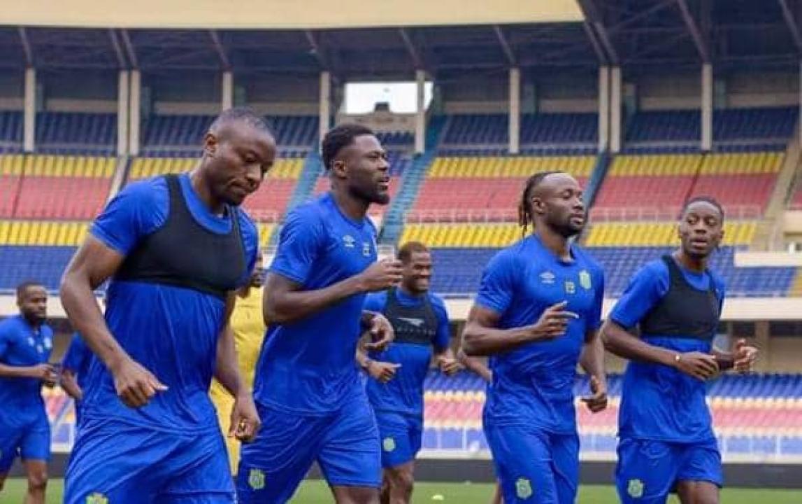Edo Kayembe, Chancel Mbemba, Fiston Mayele, et Joris Kayembe, en pleine séance d'entraînement.
