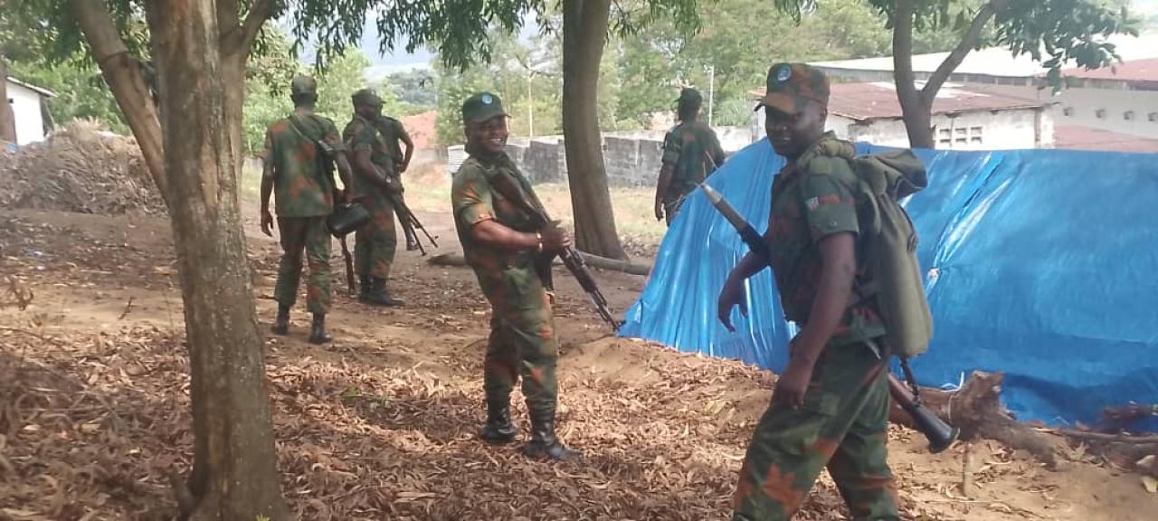 Les soldats de l’armée congolaise engagée dans la traque contre les rebelles Mobondo en territoire de Kwamouth