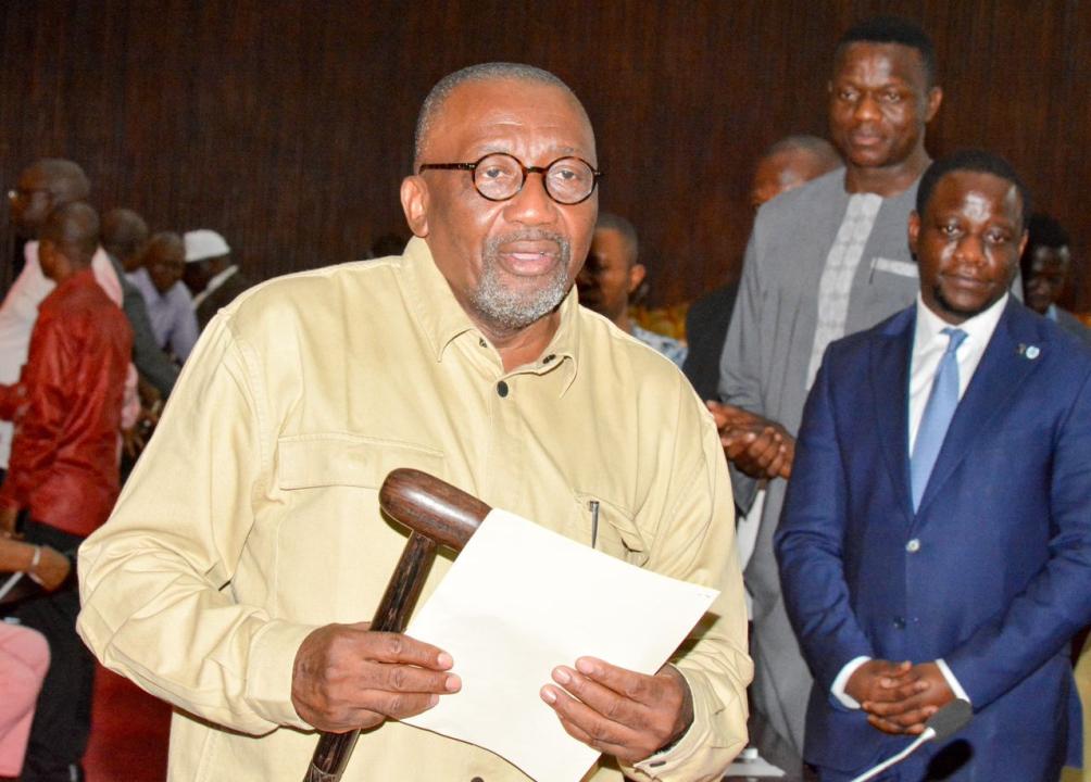 Le Rapporteur de la Chambre basse du Parlement, le Professeur Jacques Djoli