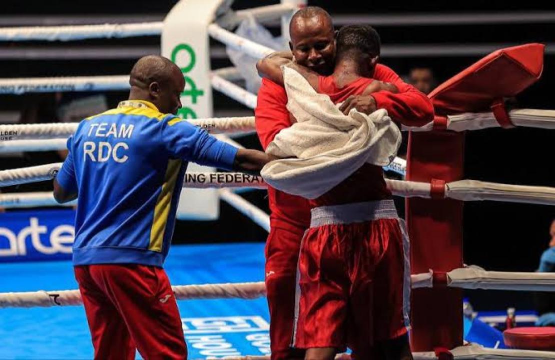 L'équipe des pugilistes congolais après un combat gymnase du Stade des Martyrs.
