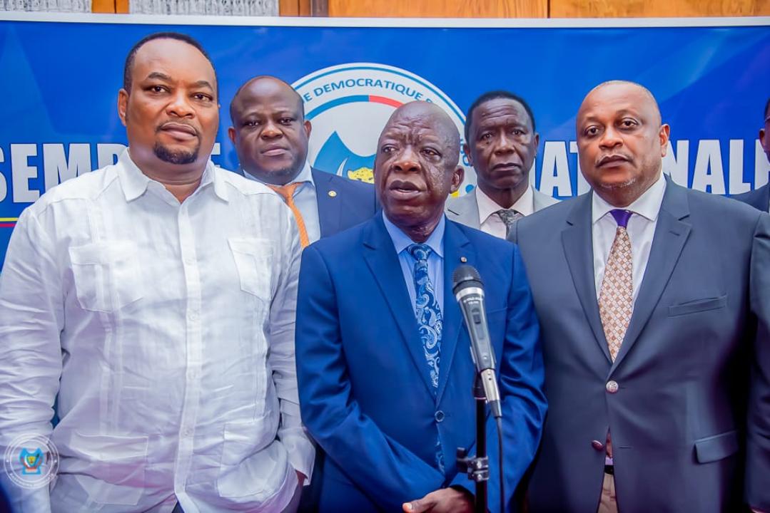 Les membres du réseau parlementaire congolais pour l'appui à la vaccination, après l'audience avec le président de la chambre basse du parlement, mardi 22 octobre 2024