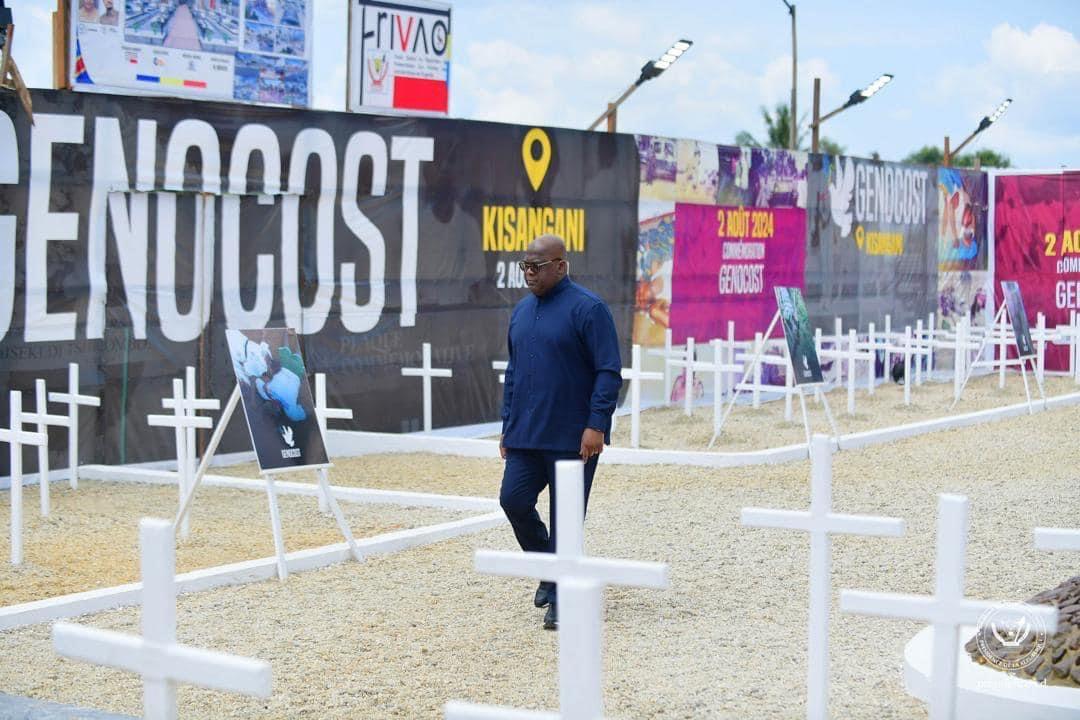 Félix Tshisekedi au cimetière de GENOCOST de Kisangani