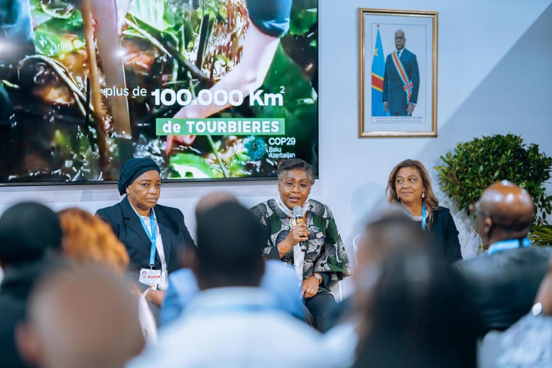 Échange entre la Première Ministre Judith Suminwa Tuluka et les congolais, participants à la conférence annuelle des Nations unies sur les changements climatiques (COP 29)