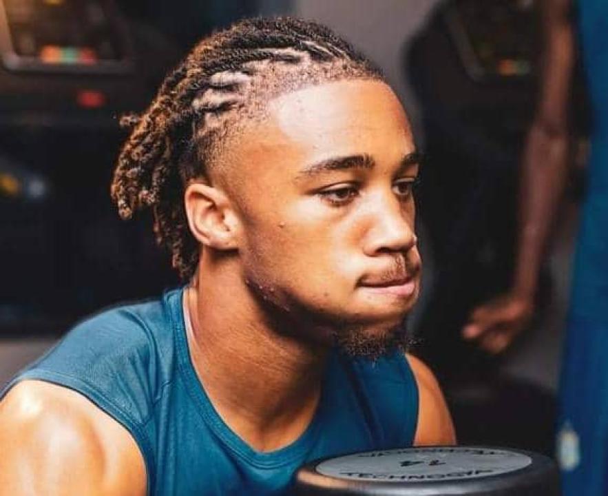 Yohan Mboko lors d'une séance d'entraînement en salle.