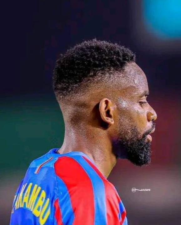 Cédric Bakambu sous les couleurs de la RDC. 