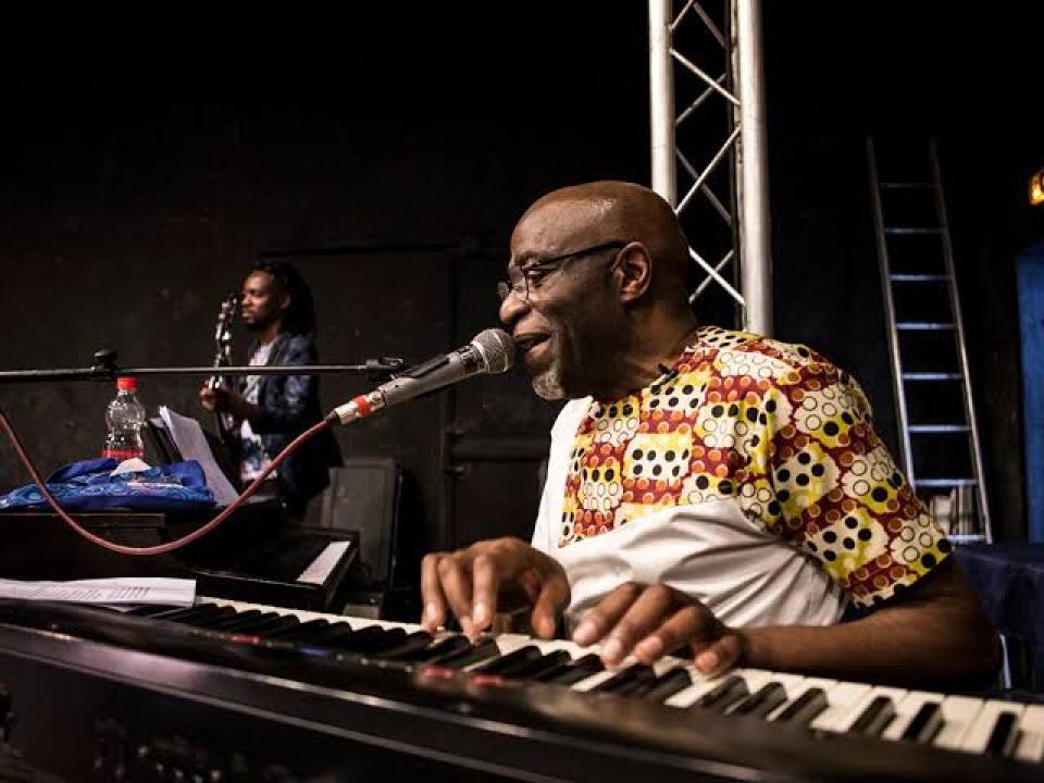 L'artiste Ray Lema Zita sur scène, à l'occasion de JazzKiff Festival de Kinshasa, le 13 juin 2019
