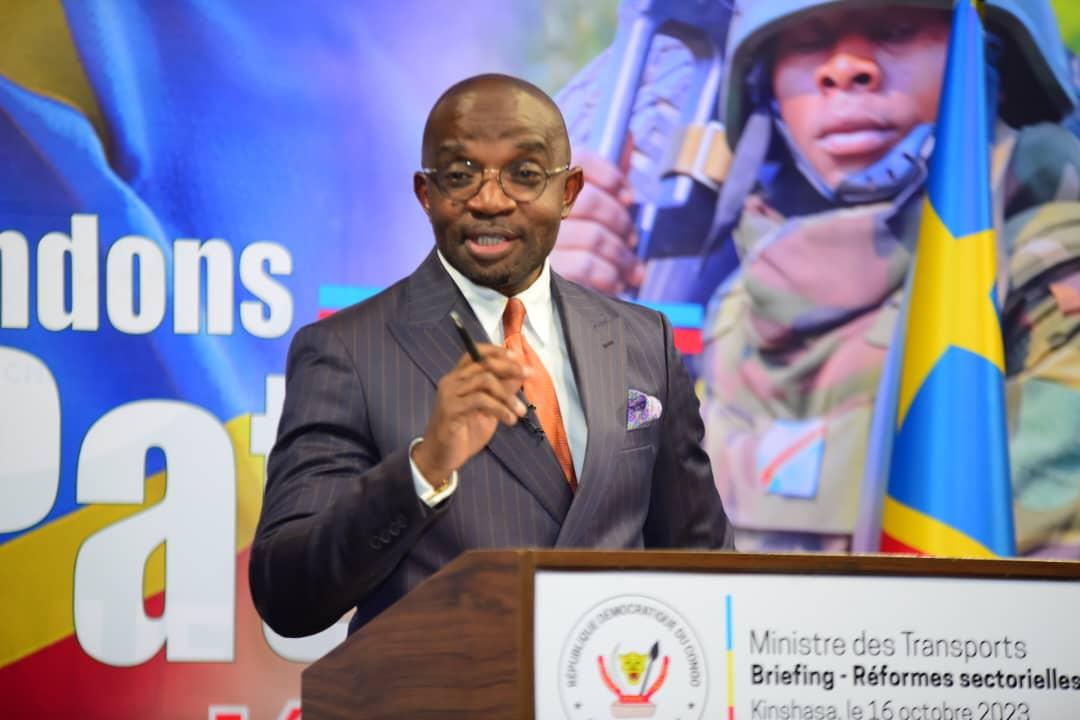 Marc Ekila Likombo, ministre de la Formation Professionnelle