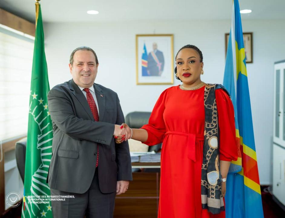 La vice-ministre des affaires étrangères Gracia Yamba et Husun Murat, ambassadeur turc en RDC ce samedi 25 janvier 2025