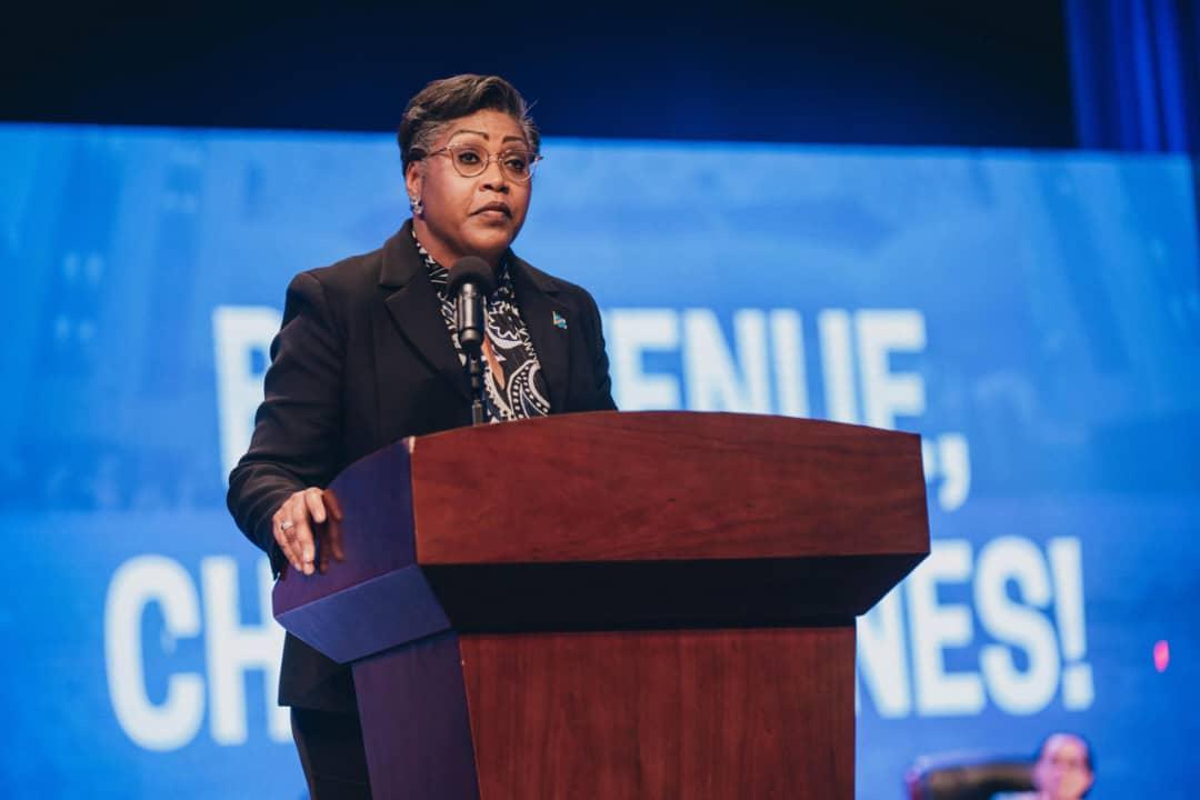 Judith SUMINWA, première Ministre, lors du lancement de la campagne nationale de sensibilisation et mobilisation de la jeunesse au patriotisme et à la lutte contre la corruption