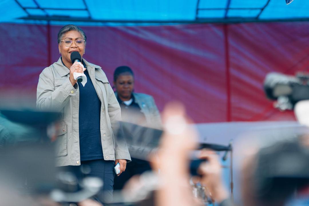 La Première ministre Judith Suminwa Tuluka lors du meeting à Kimpese, au Kongo central