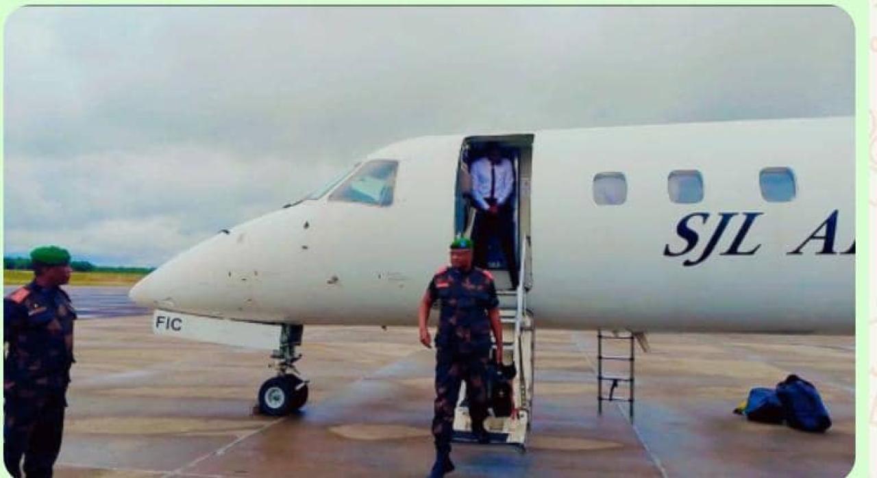 Le Chef d'État-Major Général des FARDC, le lieutenant-général Jules Banza, en mission d'inspection à Kisangani