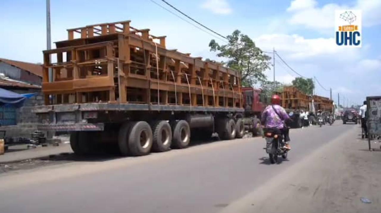 Des bancs fabriqués par des ex-Kuluna, encadrés par le Service national